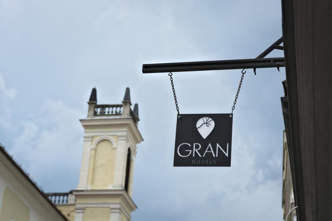 GRAN hostel Banská Bystrica Buitenkant foto