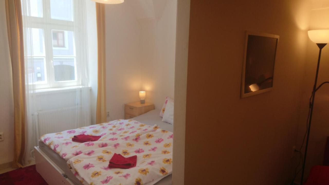 GRAN hostel Banská Bystrica Buitenkant foto