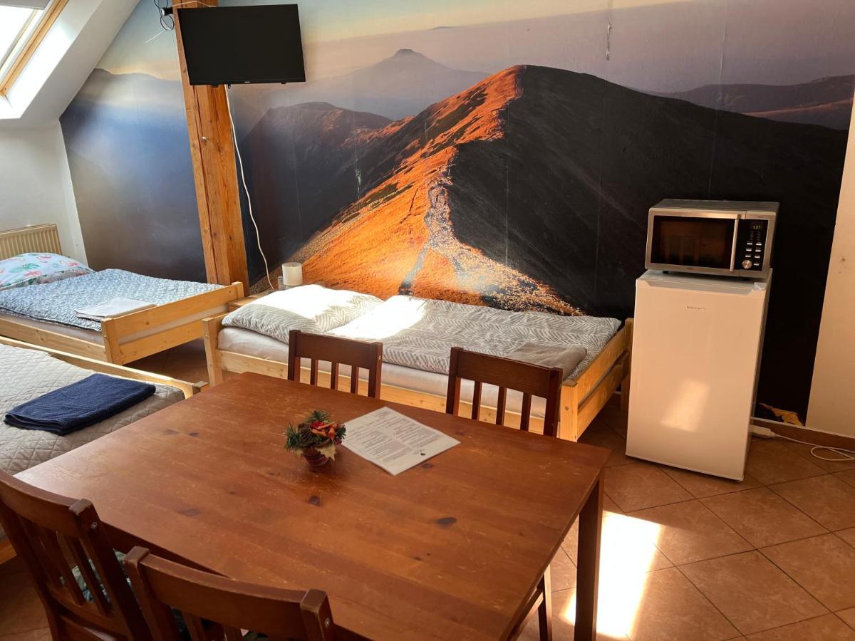 GRAN hostel Banská Bystrica Buitenkant foto