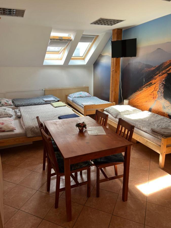 GRAN hostel Banská Bystrica Buitenkant foto
