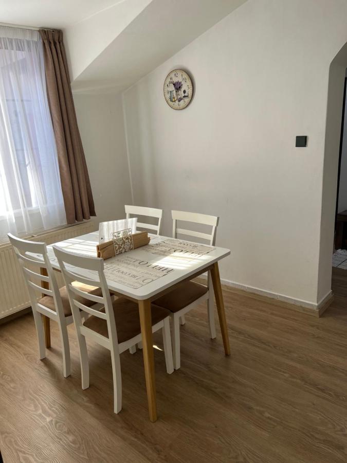 GRAN hostel Banská Bystrica Buitenkant foto